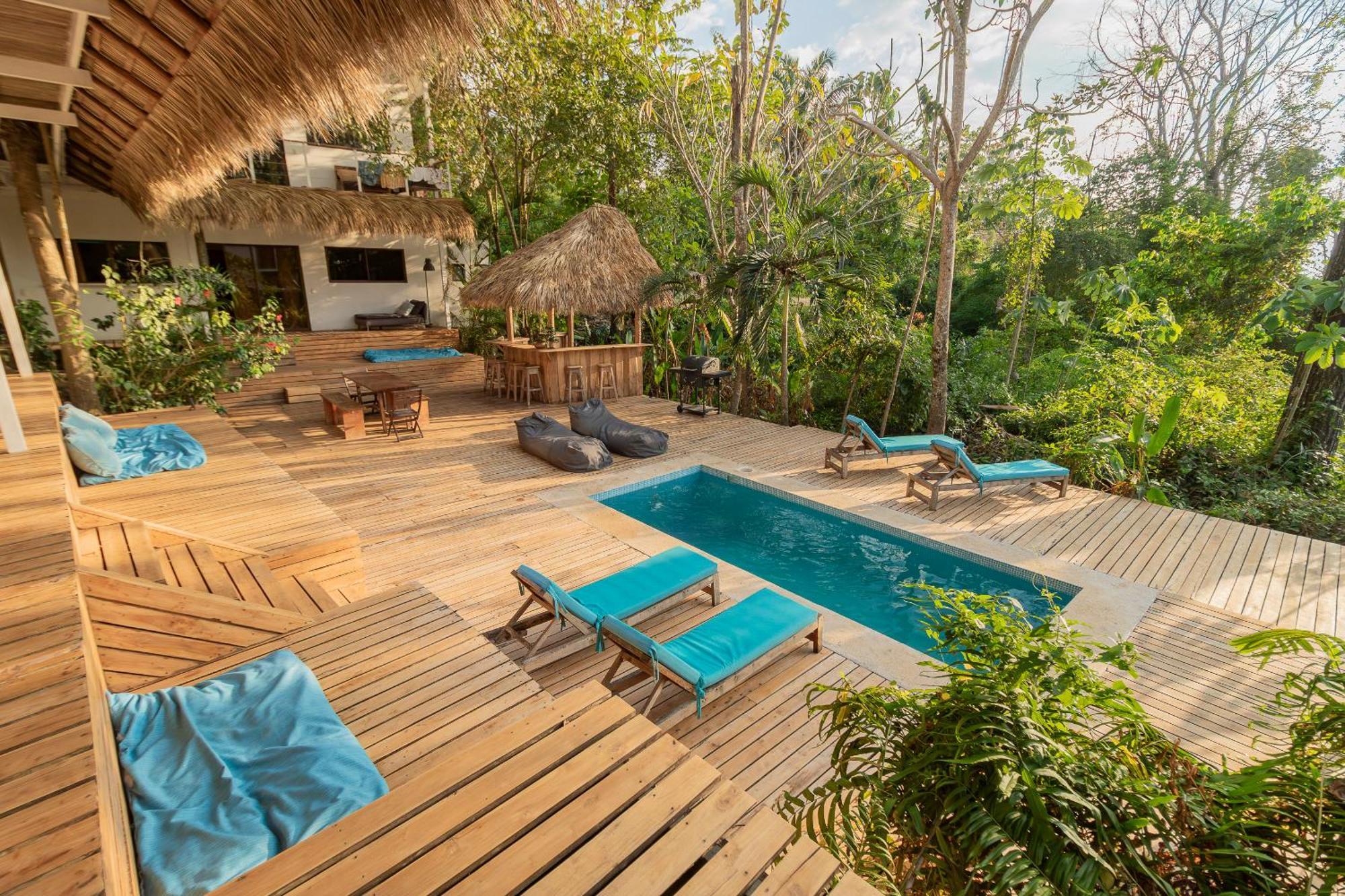La Sana Surf Hotel, New Management, Few Mn Drive To The Beach Playa Santa Teresa  Exterior photo