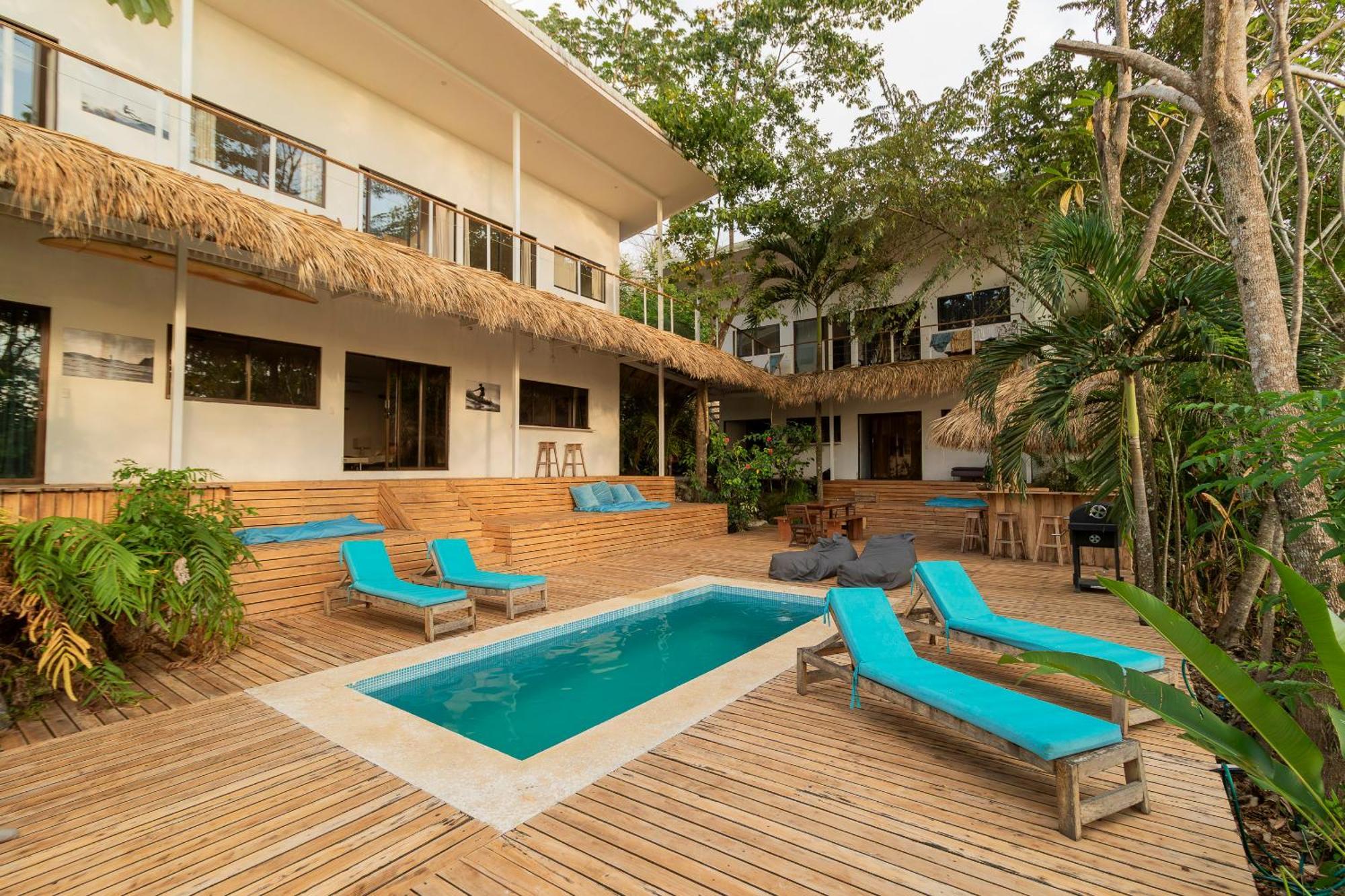 La Sana Surf Hotel, New Management, Few Mn Drive To The Beach Playa Santa Teresa  Exterior photo