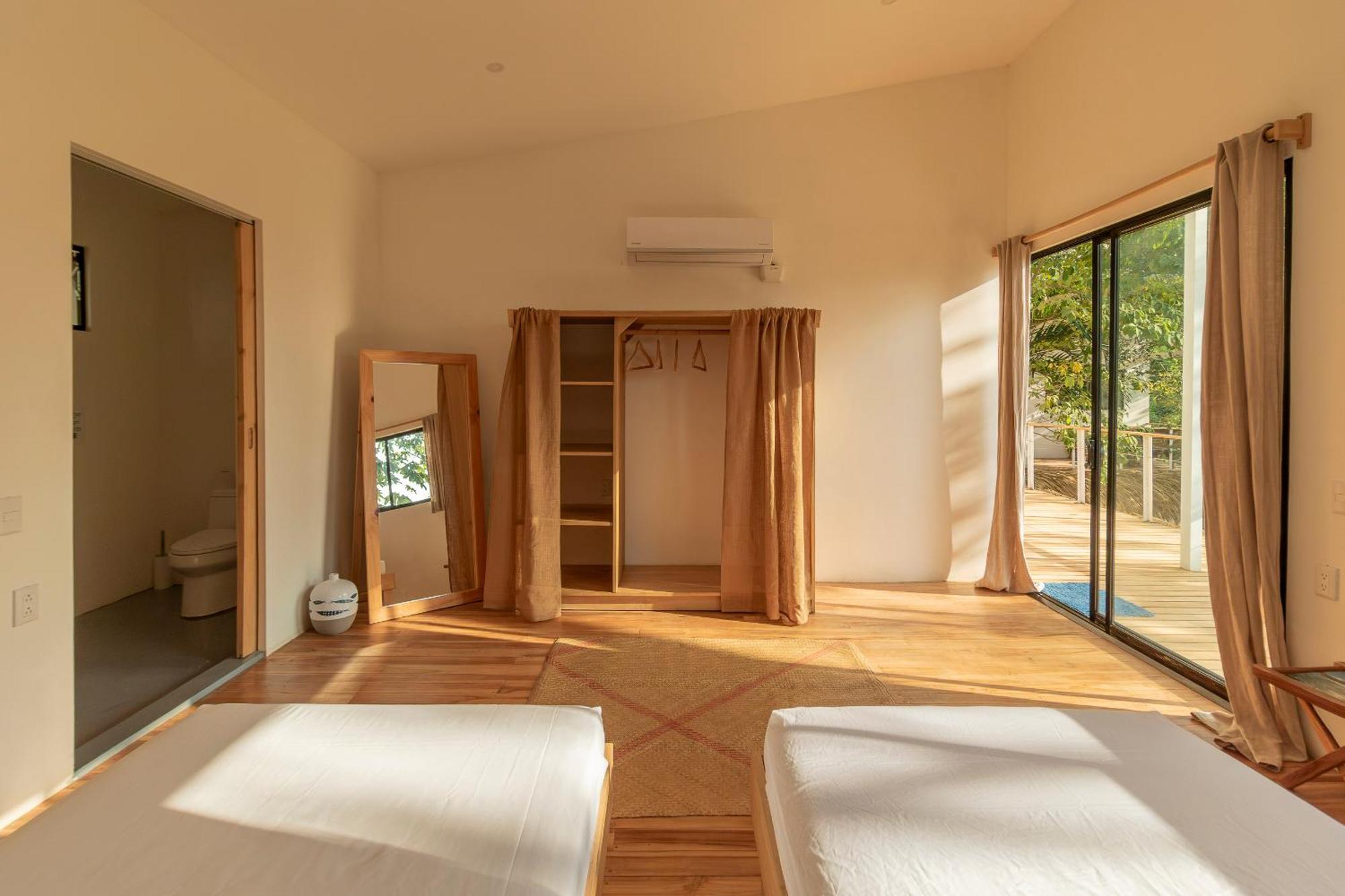 La Sana Surf Hotel, New Management, Few Mn Drive To The Beach Playa Santa Teresa  Exterior photo