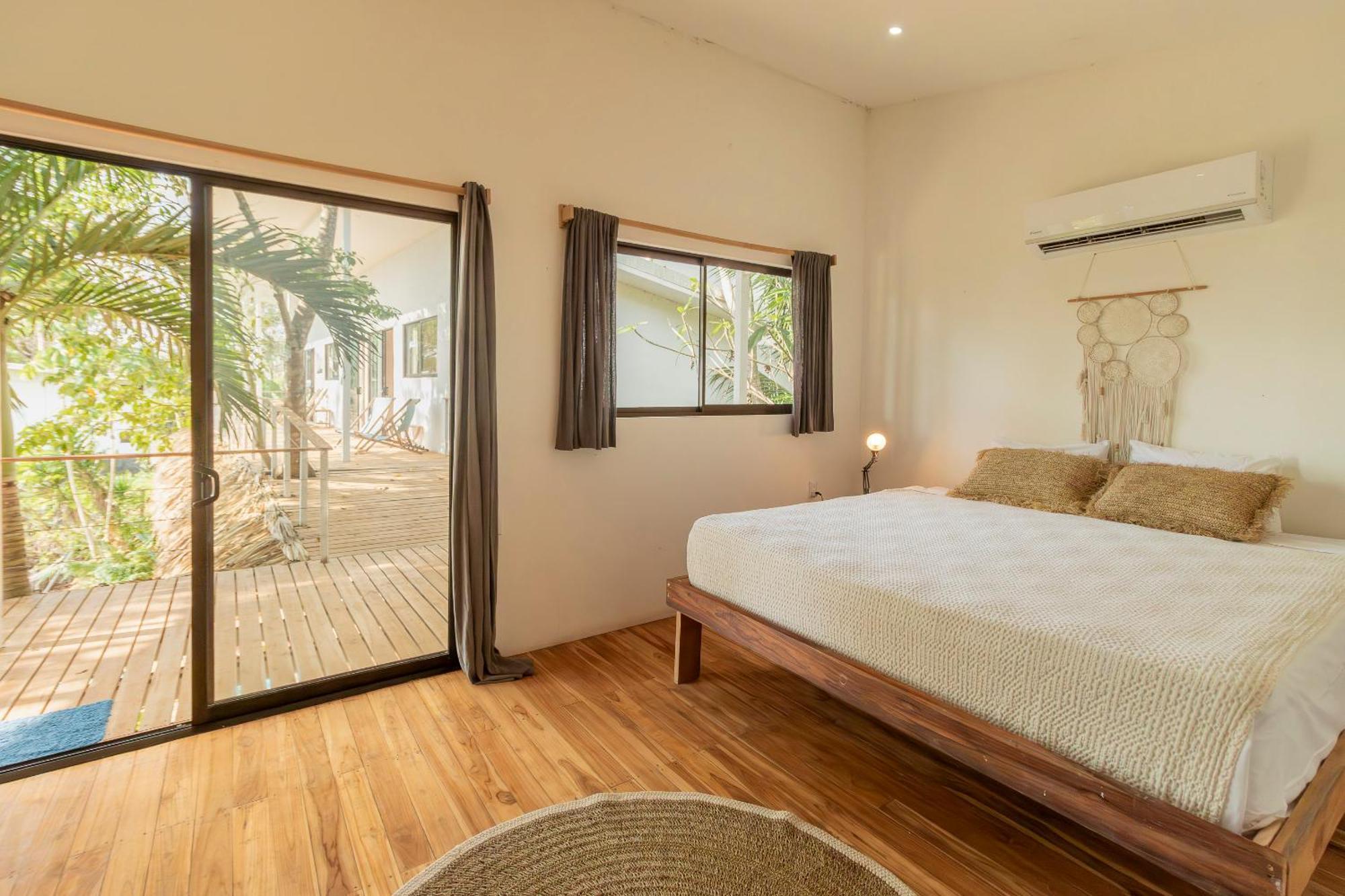 La Sana Surf Hotel, New Management, Few Mn Drive To The Beach Playa Santa Teresa  Exterior photo